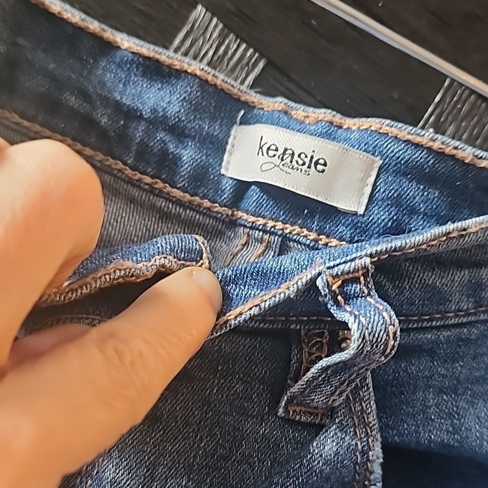 Kensie Blue Jean Shorts Size 2 - Picture 2 of 4